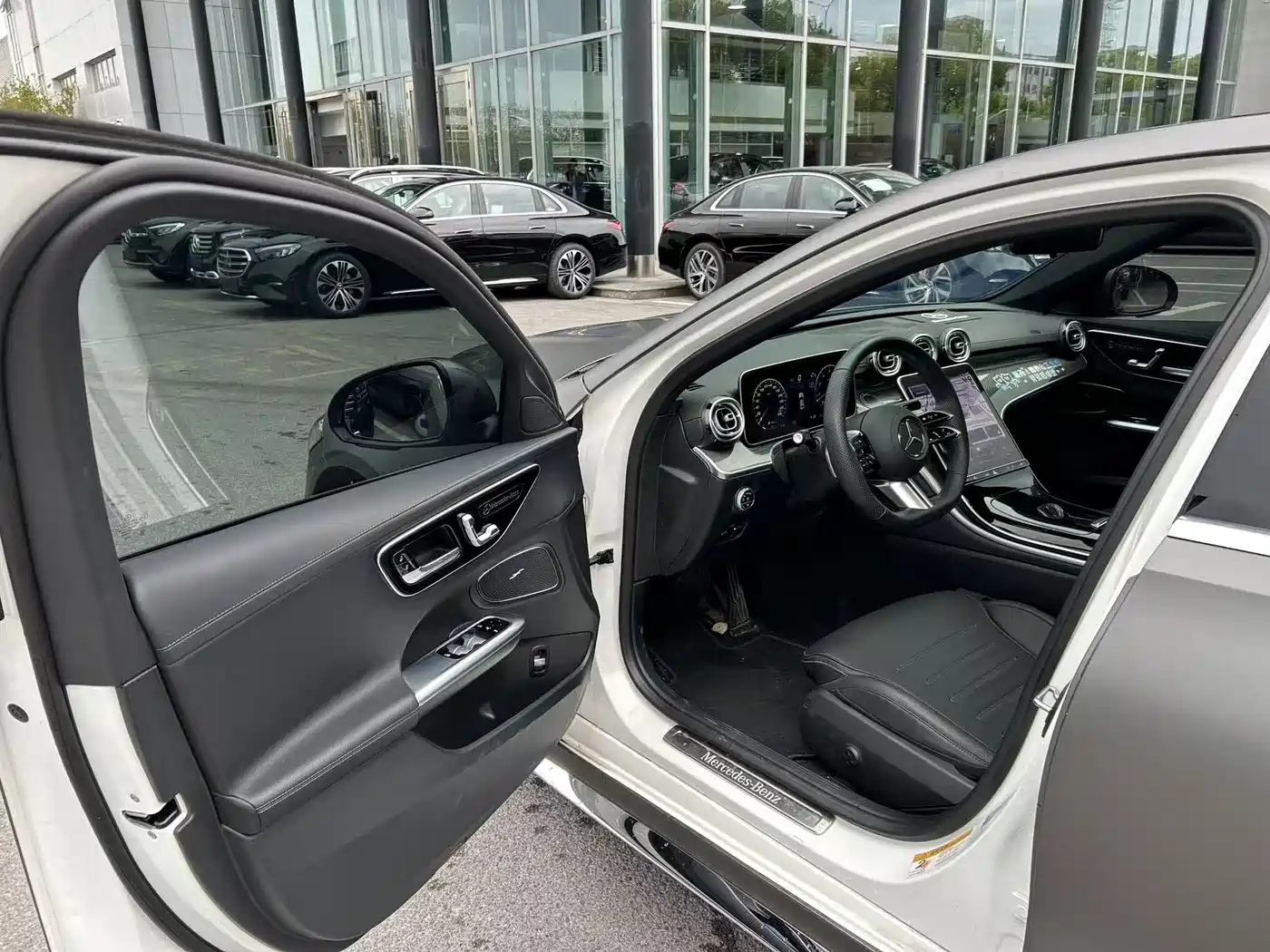 Mercedes-Benz C-Class 2024 Facelift III C 260 L Sport фото 11