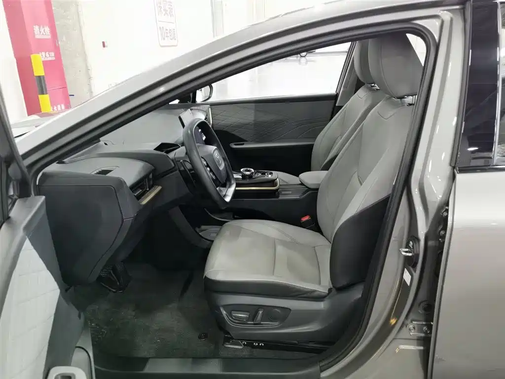 Toyota bZ3 2024 517km Elite PRO фото 10
