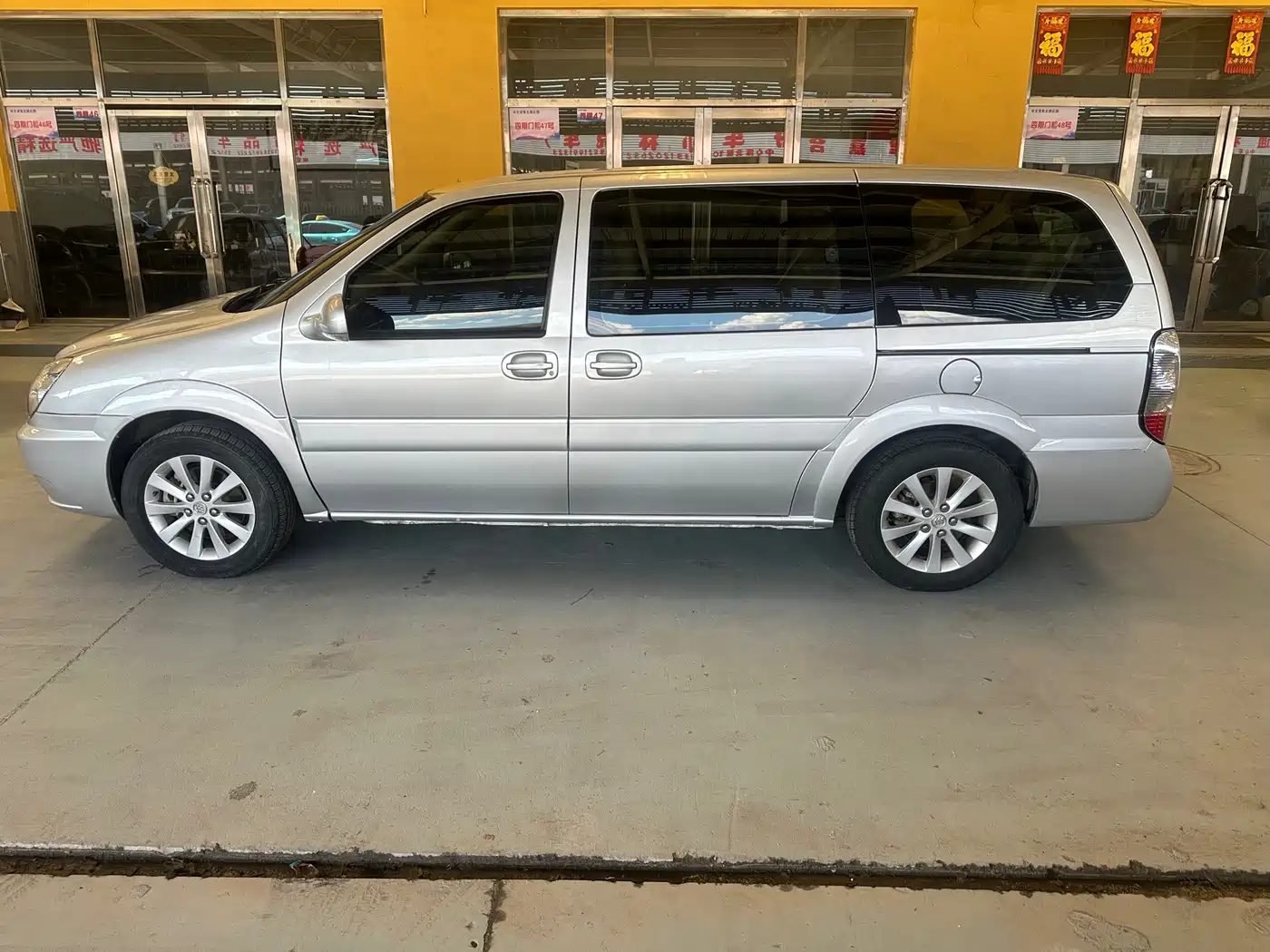 Buick GL8 2014 2.4L Classic Edition фото 4