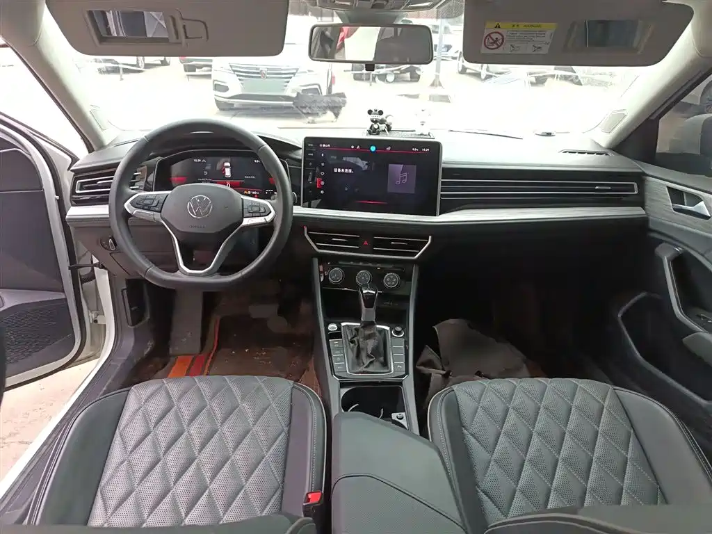 Volkswagen Sagitar 2023 300TSI DSG Surpassing Edition фото 10