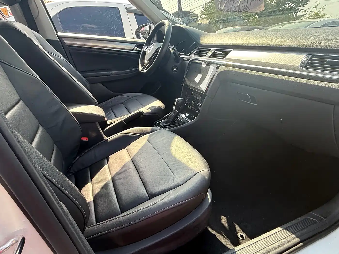 Volkswagen Bora 2016 Model 1.6L Automatic Comfort фото 6