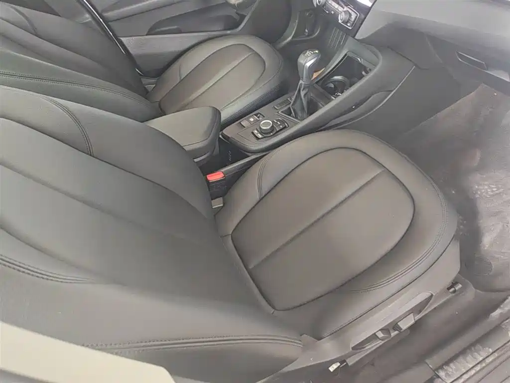 BMW X1 2016 sDrive18Li Fashion Model фото 25