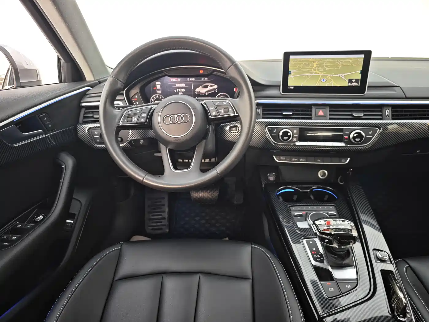 Photo 21 - Audi A4L