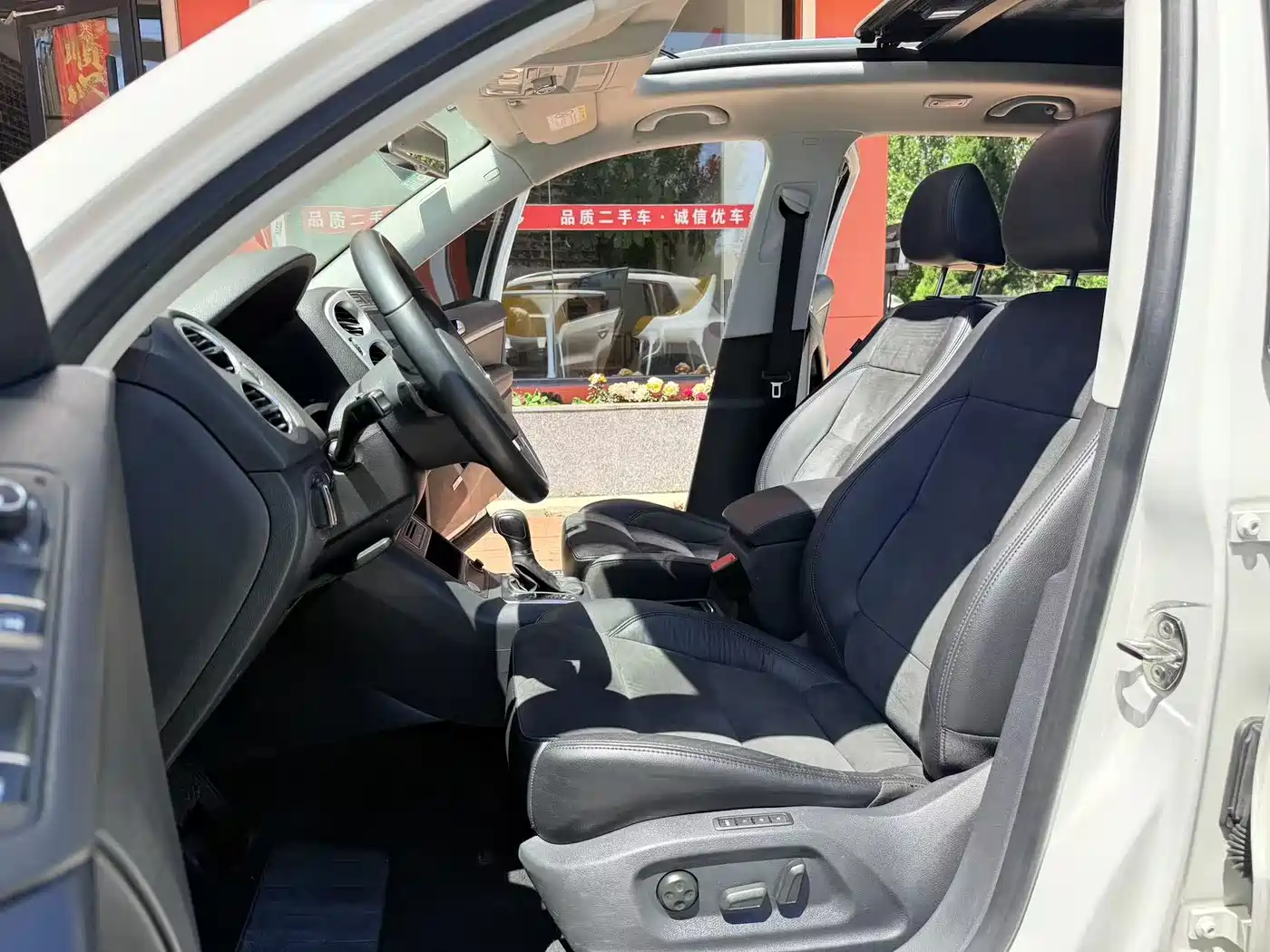 Volkswagen Tiguan 2015 2.0TSI Automatic 4WD Flagship фото 4