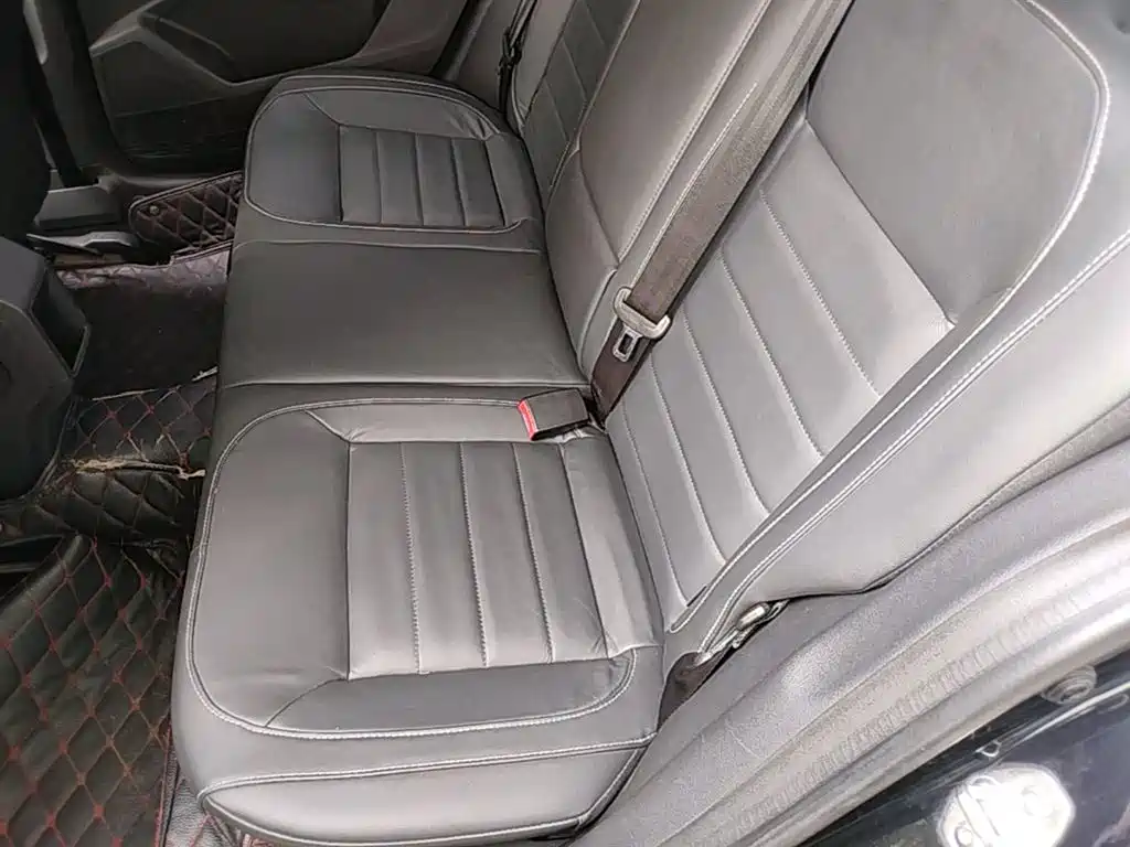 Volkswagen Lavida 2017 230TSI DSG Comfort Edition фото 17
