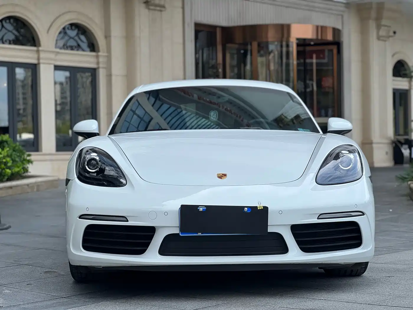 Porsche 718 2018 Cayman 2.0T фото 2