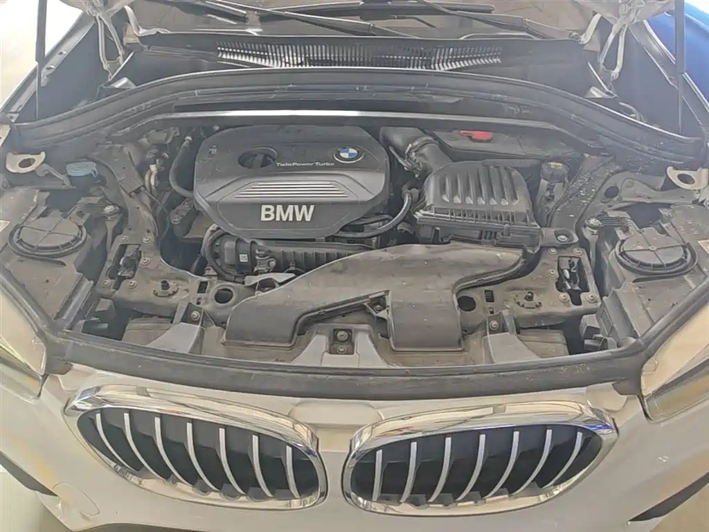 BMW X1 2016 sDrive18Li Fashion Model фото 20