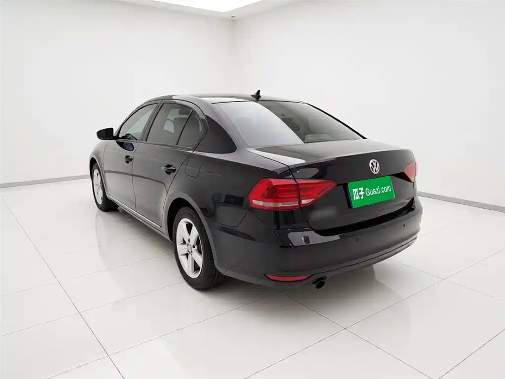 Volkswagen Lavida 2017 1.6L Automatic Trend Edition фото 4