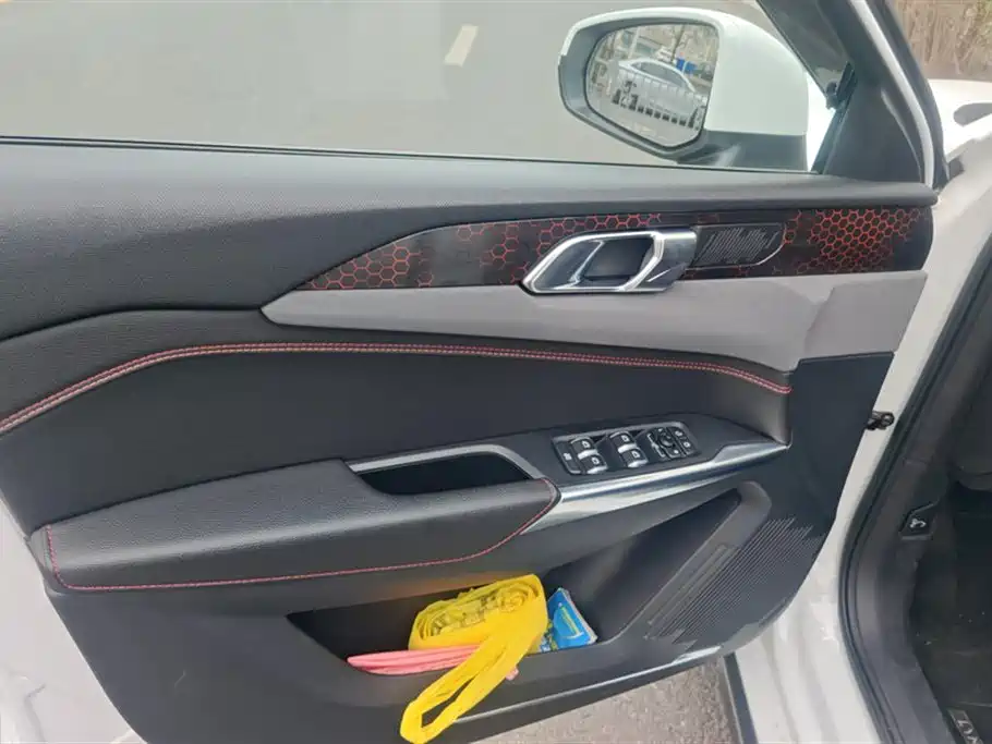 Lynk & Co 02 2019 1.5T DCT 2WD Power Edition China VI фото 7