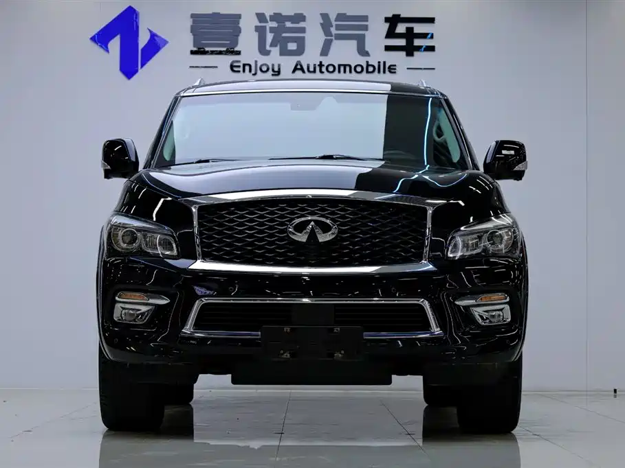Infiniti QX80 2016 5.6L 4WD фото 2