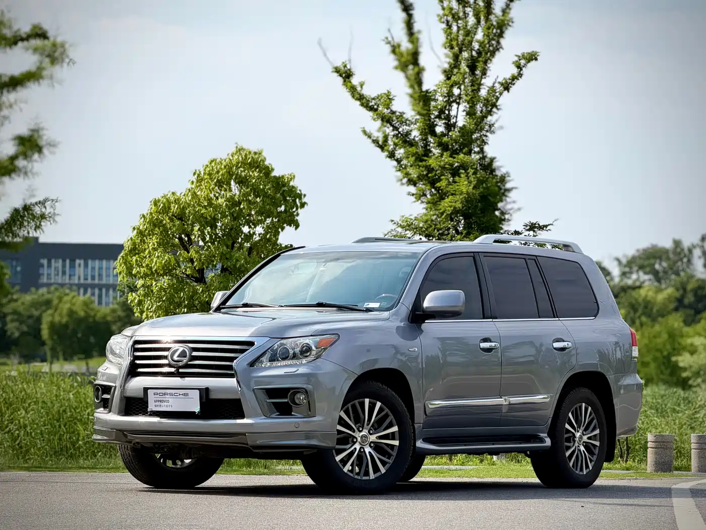 Lexus LX 2009 570