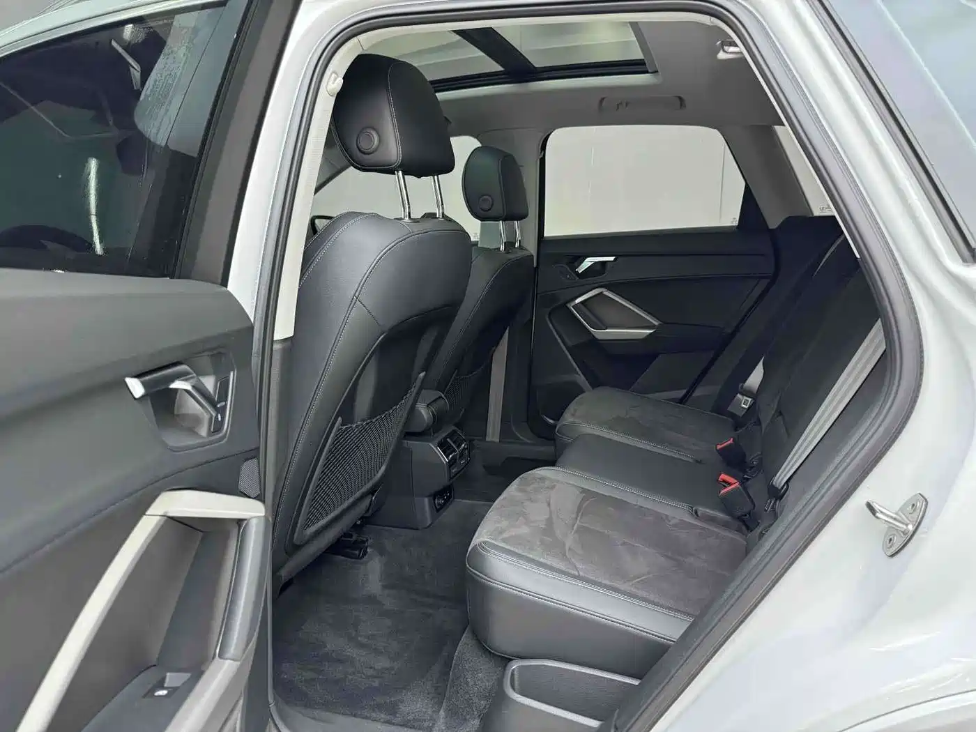 Audi Q3 2022 35 TFSI Fashion Dynamic фото 19