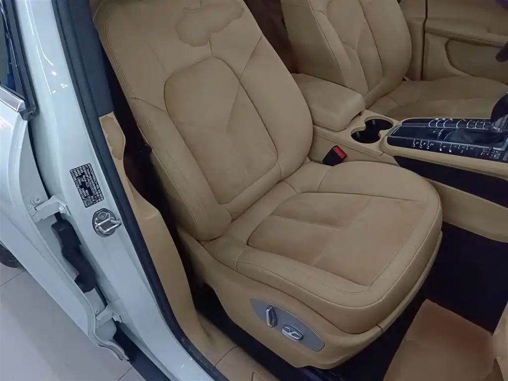 Porsche Macan 2017 Macan 2.0T фото 20