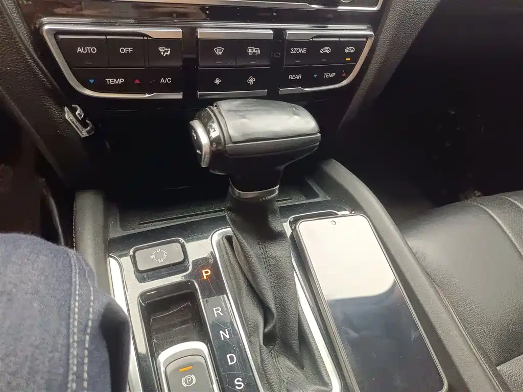 GAC Trumpchi Trumpchi GS8 2017 320T 2WD Luxury Smart Connect (7-seater) фото 14