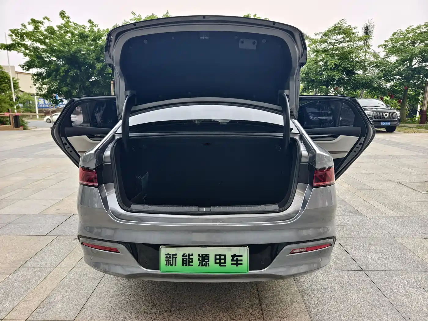 BYD Qin PLUS 2024 Glory Edition EV 510KM Leading фото 25