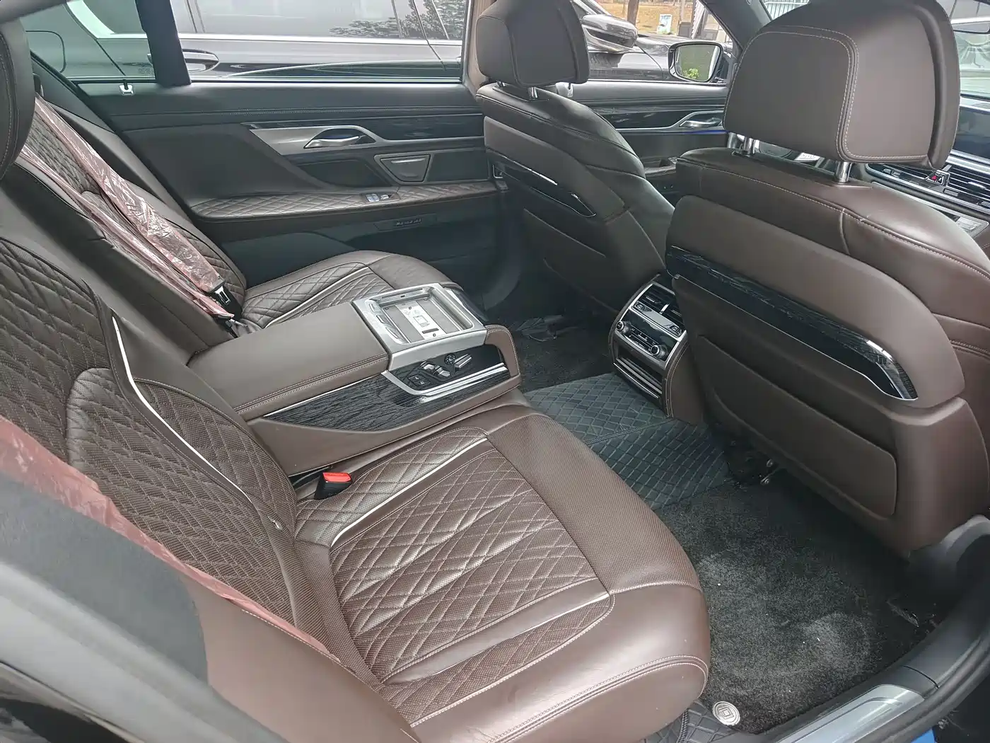 BMW 7 Series 2019 740Li Leading M Sport Package фото 5