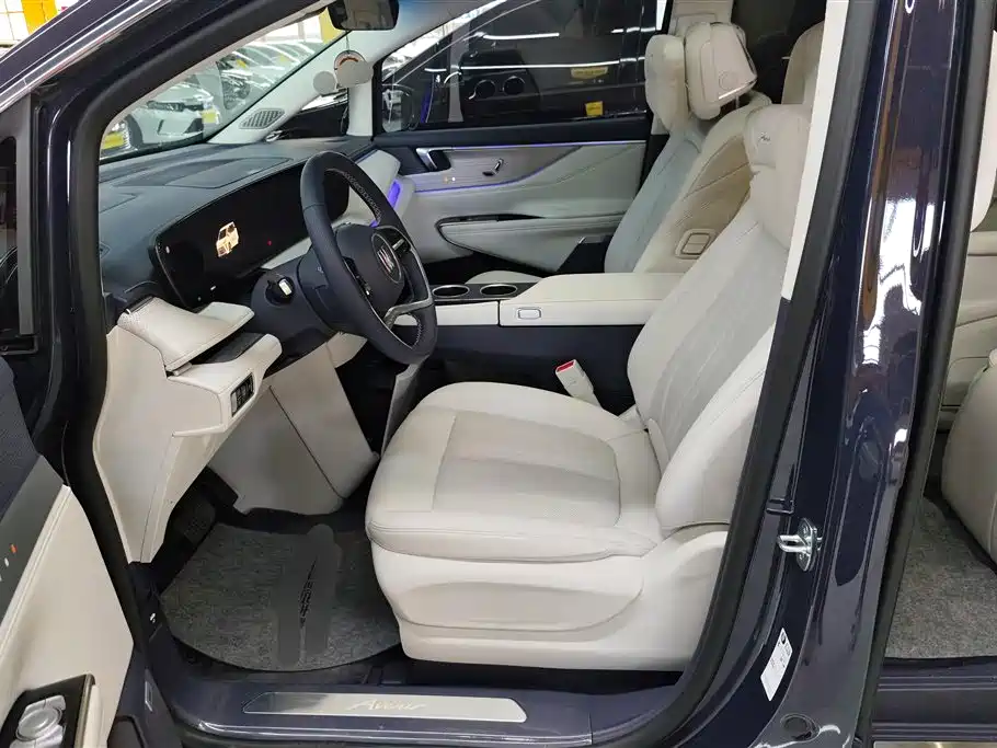 Buick GL8 New Energy фото 9