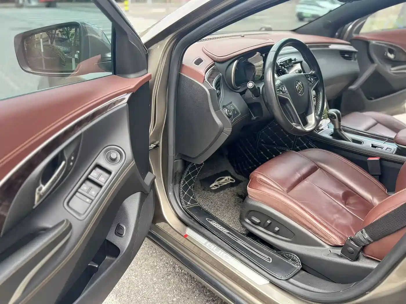 Buick LaCrosse 2013 2.4L SIDI Elite Comfort фото 14