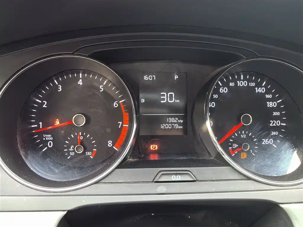 Volkswagen Lamando 2018 230TSI DSG Trend Edition фото 8