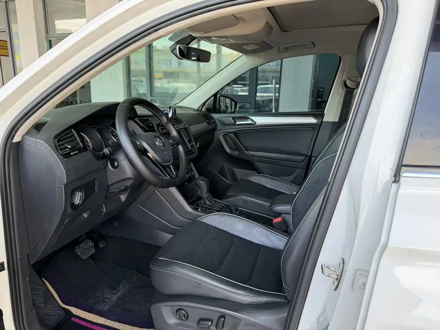 Volkswagen Tiguan L 2017 330TSI Automatic 2WD Flagship Edition фото 4