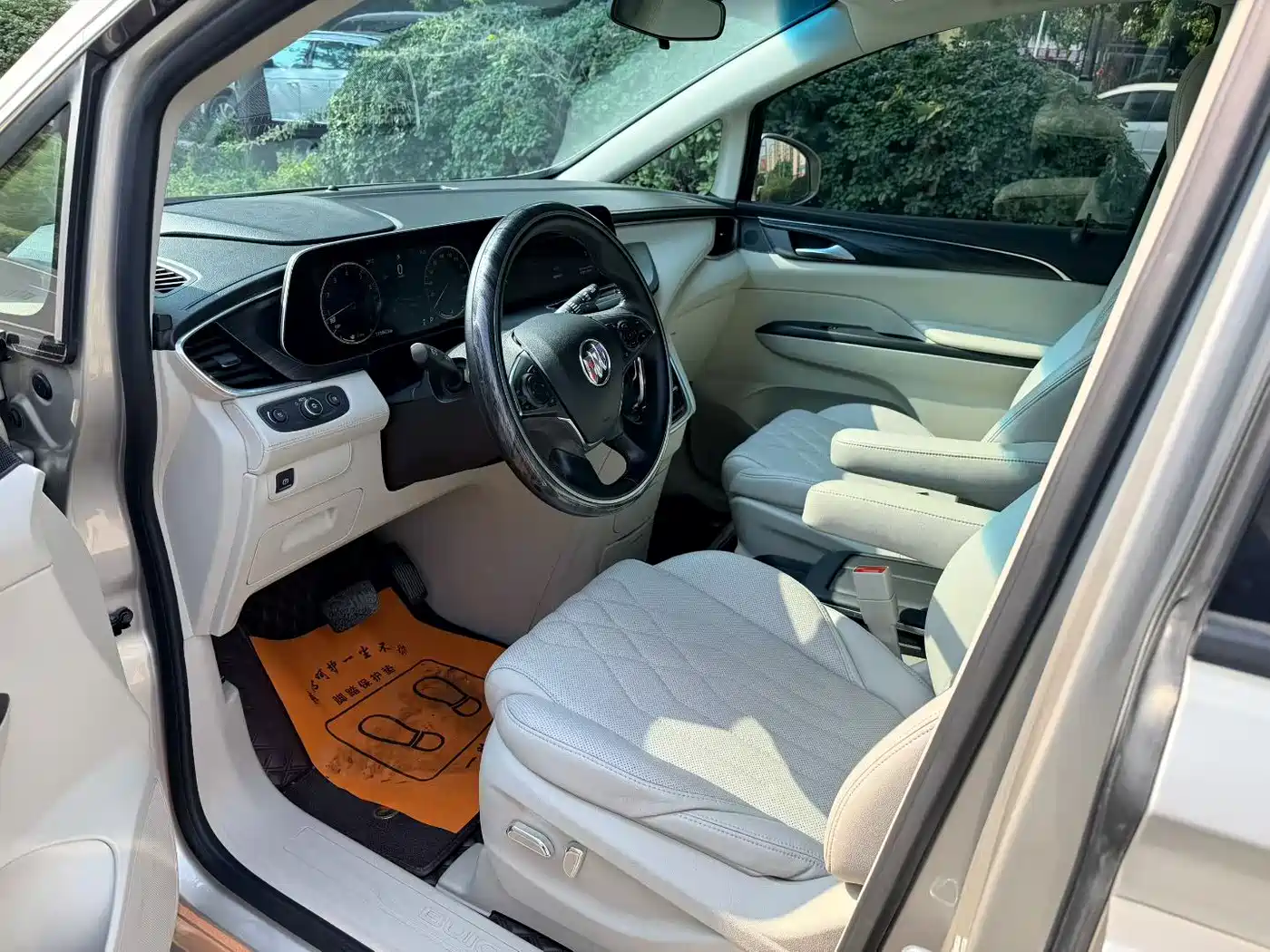 Buick GL8 2022 ES Landmark 653T Comfort фото 2