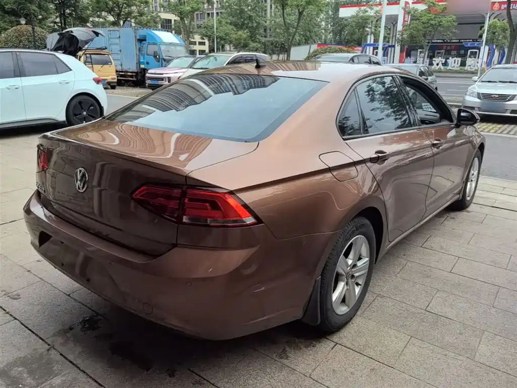 Volkswagen Lamando 2018 230TSI DSG Trend Edition фото 5