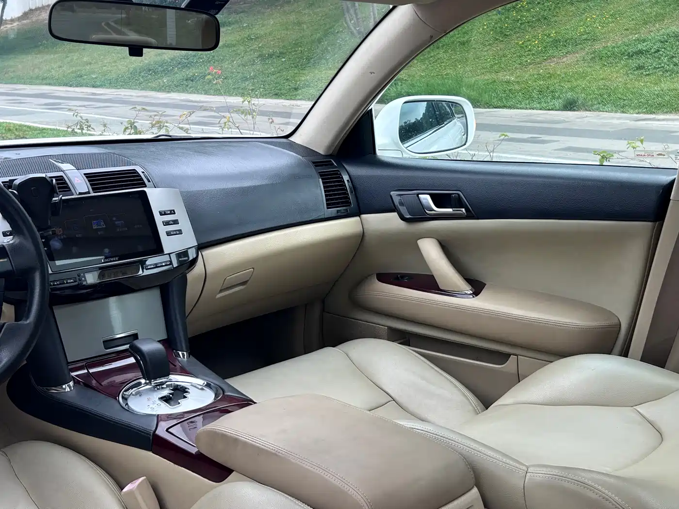 Toyota Reiz 2009 2.5S Comfort Edition фото 14