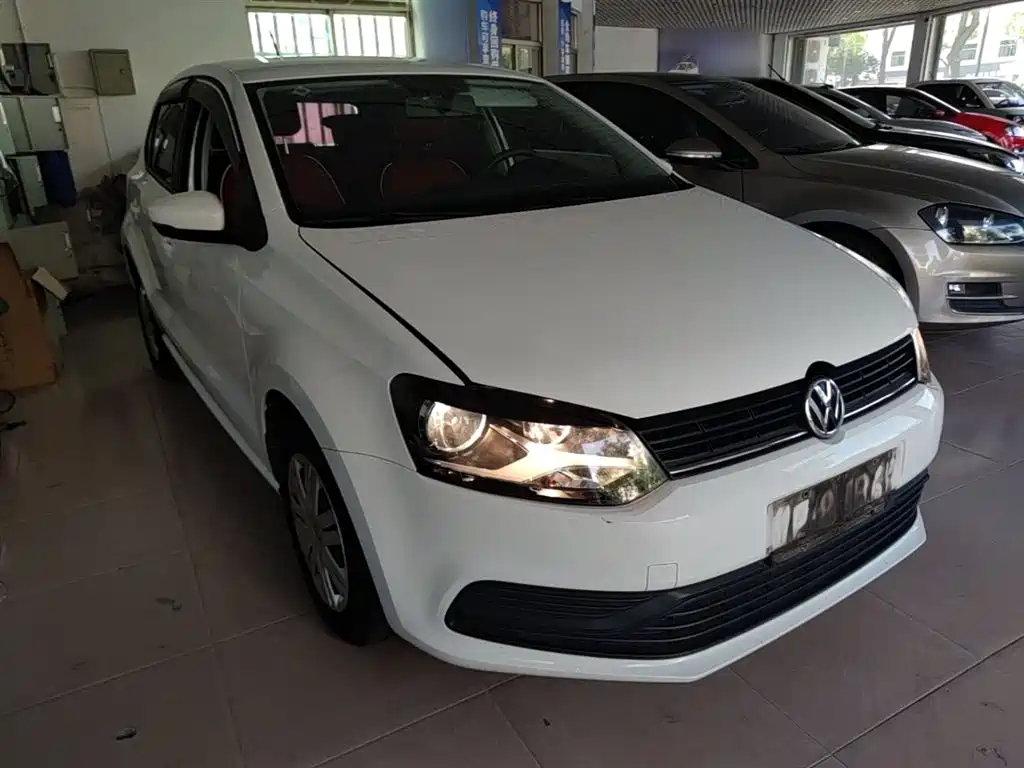 Volkswagen Polo 2018 1.5L Auto Safe Drive фото 4