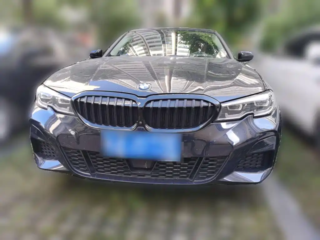 Фото 24 - BMW 3 Series