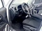 Фото 8 - Jeep Renegade