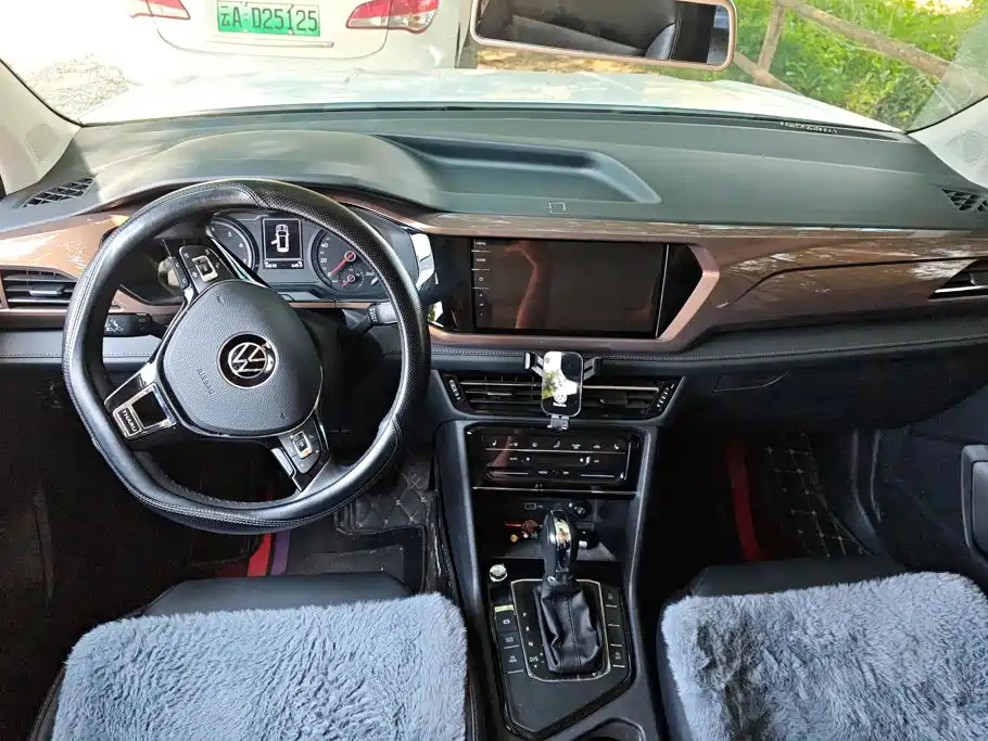 Volkswagen Tharu, миниатюра 12