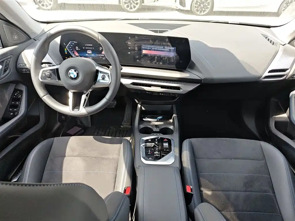 BMW 2 Series 2025 225L M Sport Moonlight Package фото 6