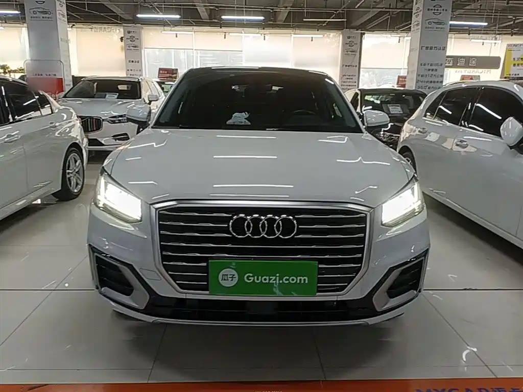 Audi Q2L 2021 35 TFSI Fashion Elegance фото 3