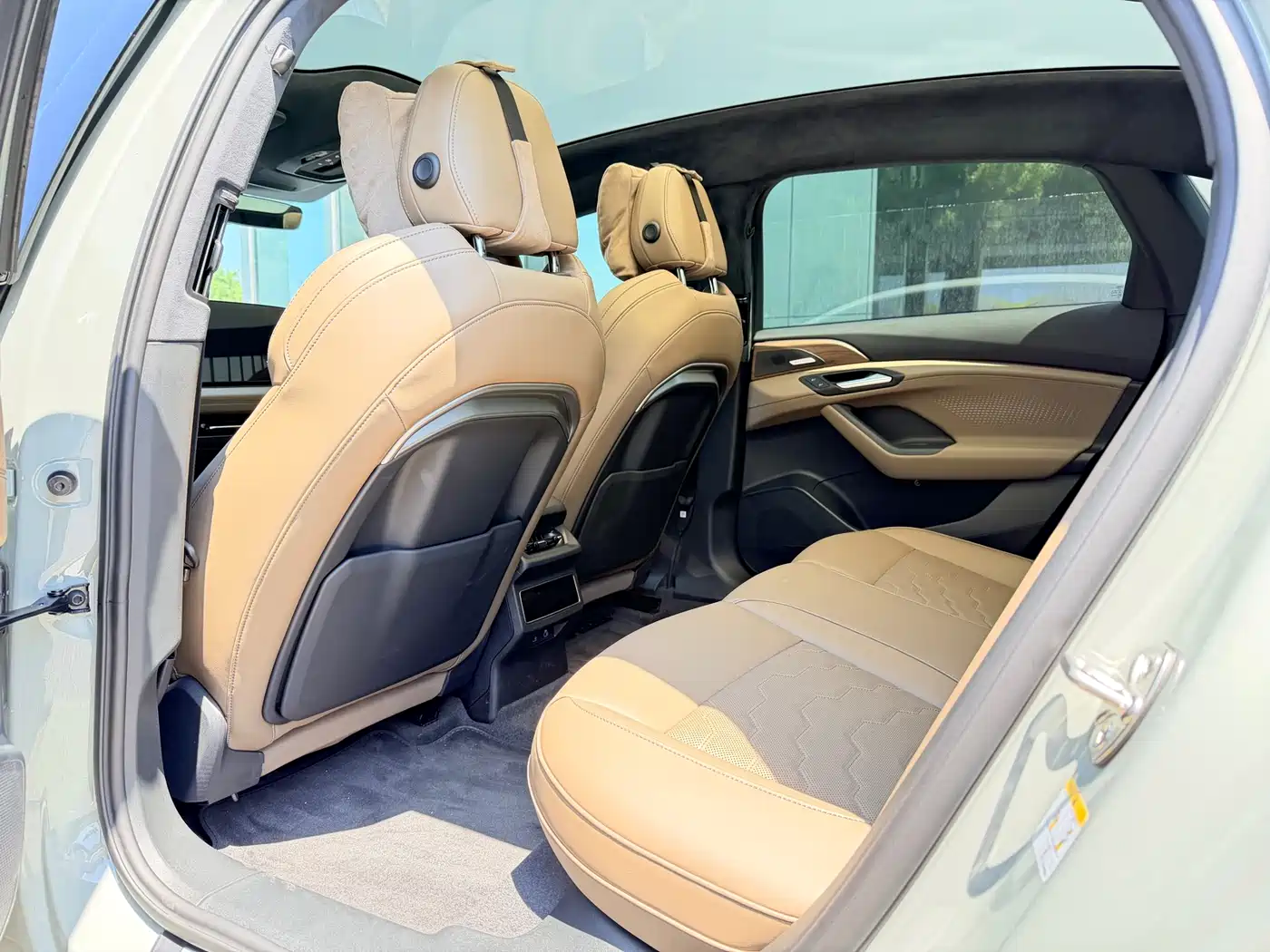 Audi A6L e-tron 2026 Model Pioneer Edition фото 11