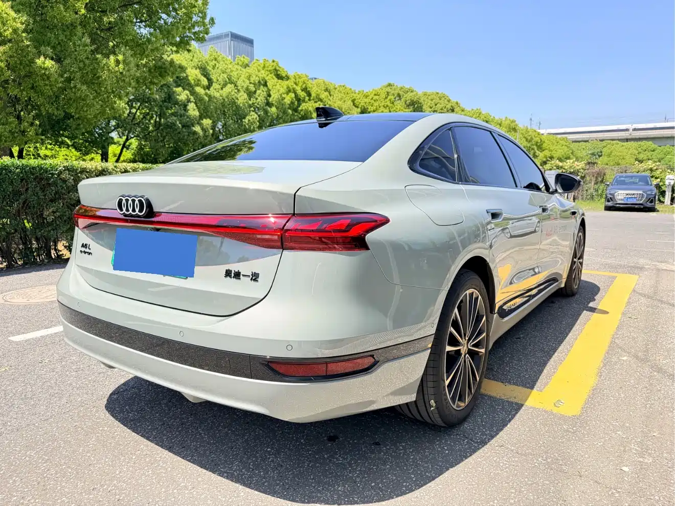 Audi A6L e-tron 2026 Model Pioneer Edition фото 14