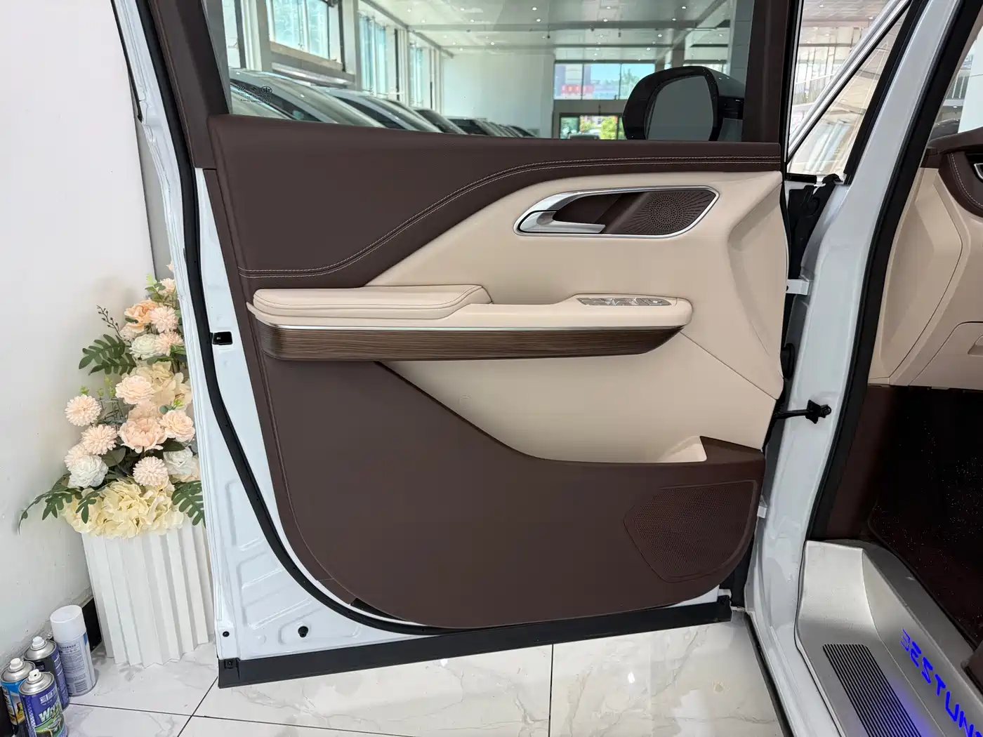 Besturn M9 2024 2023 2.0T Exclusive