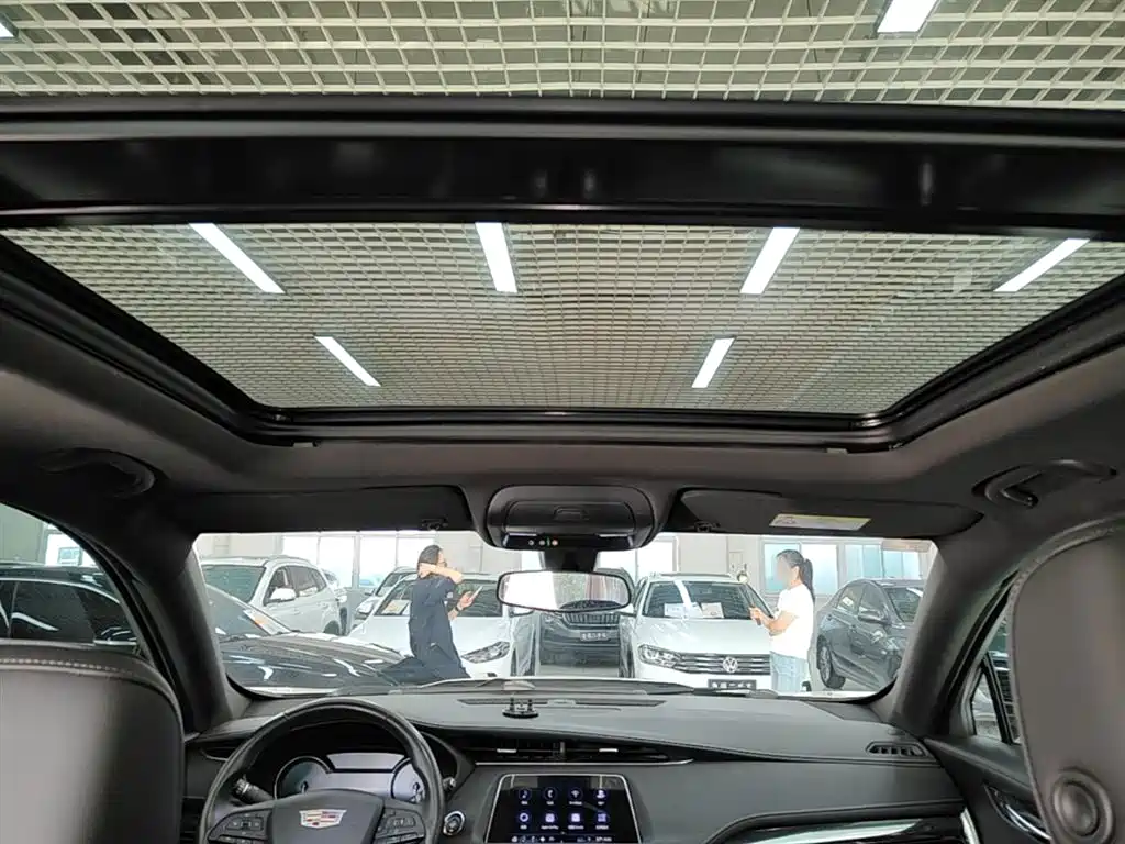 Cadillac XT4 2018 Model 28T 2WD Technology фото 18