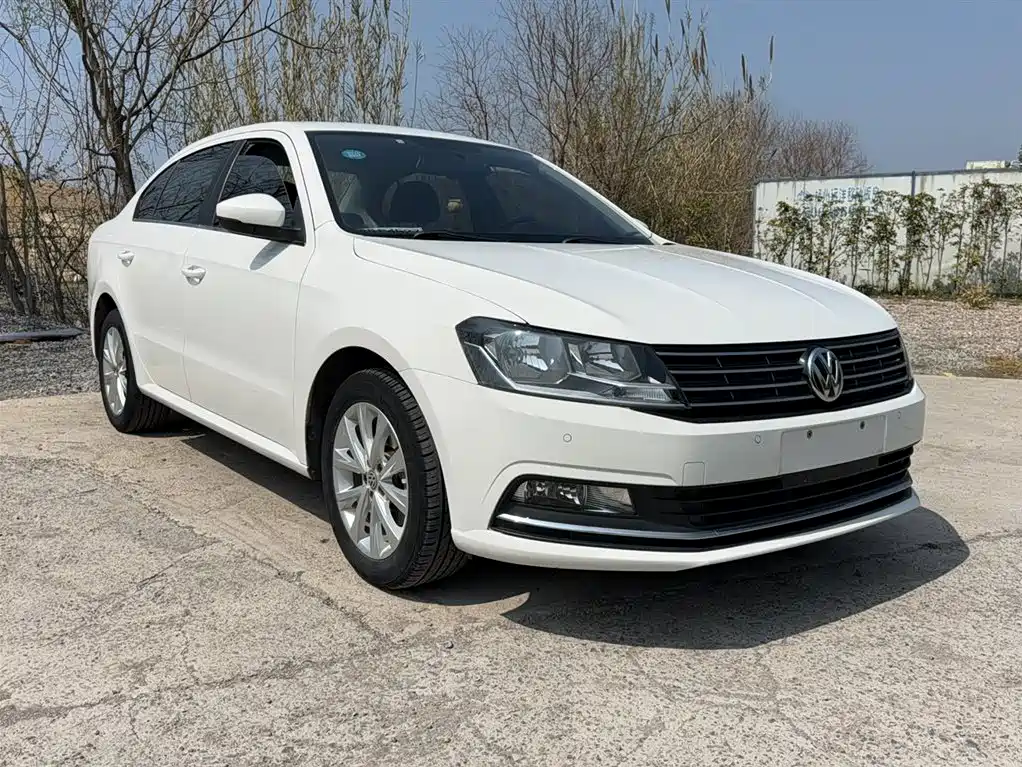 Volkswagen Lavida 2017 1.6L Automatic Comfort Edition фото 23