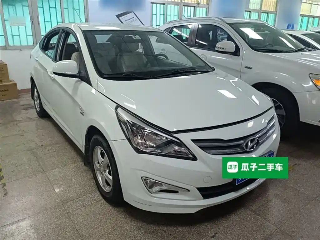 Hyundai Verna 2016 1.4L Automatic Smart GLS фото 4