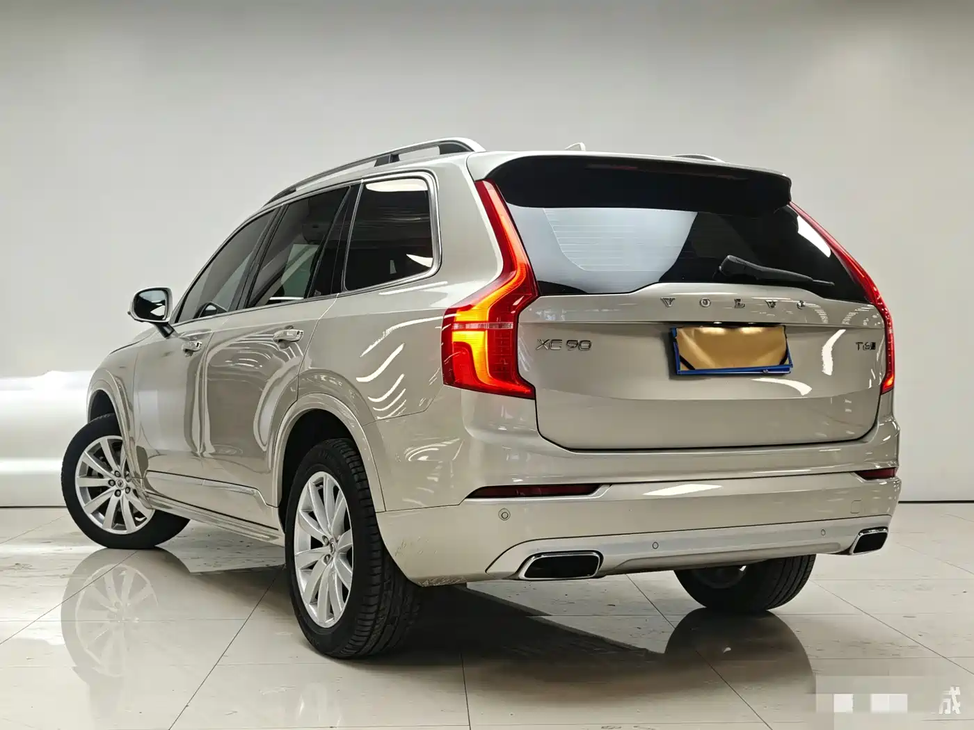 Volvo XC90 2018 T6 Momentum 5-seater фото 18