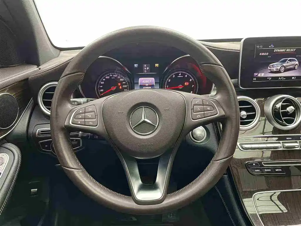 Mercedes-Benz GLC 2019 GLC 260 L 4MATIC Dynamic фото 9