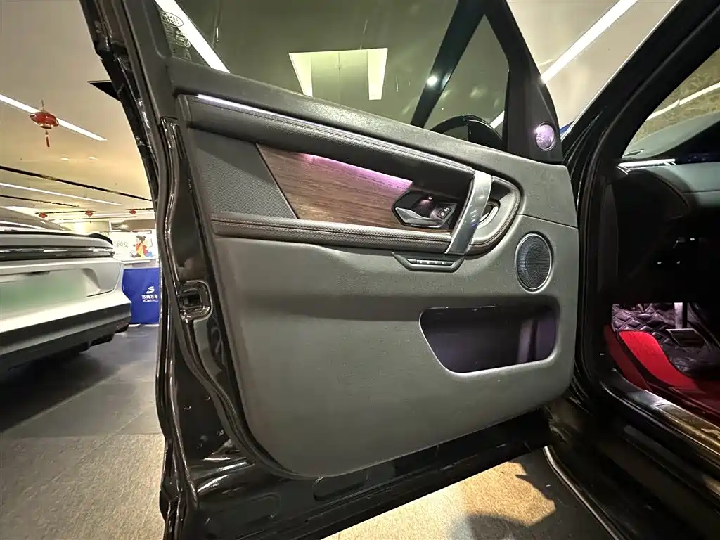 Land Rover Discovery Sport 2020 249PS R-Dynamic Performance Tech 7-seater фото 12
