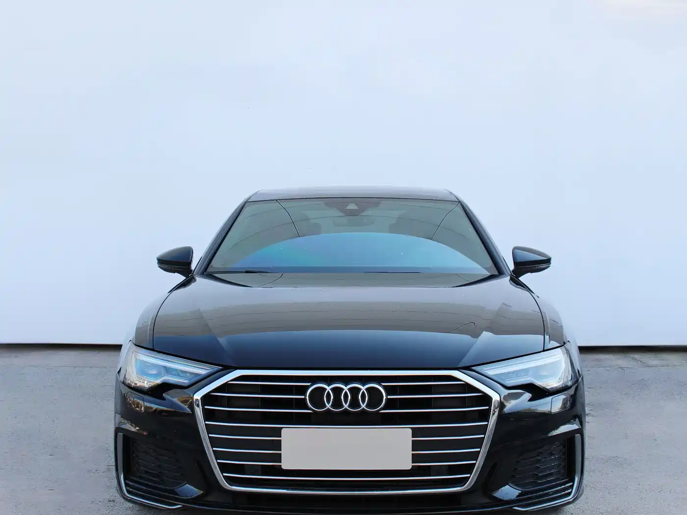 Audi A6L 2019 40 TFSI Luxury Dynamic фото 2