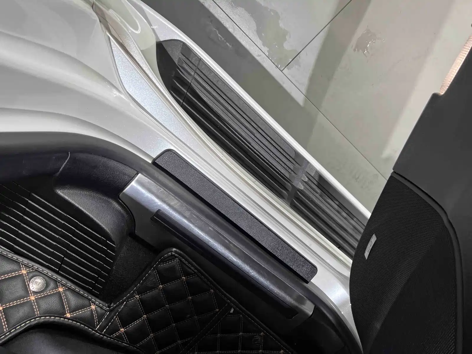 Photo 30 - Lexus LX