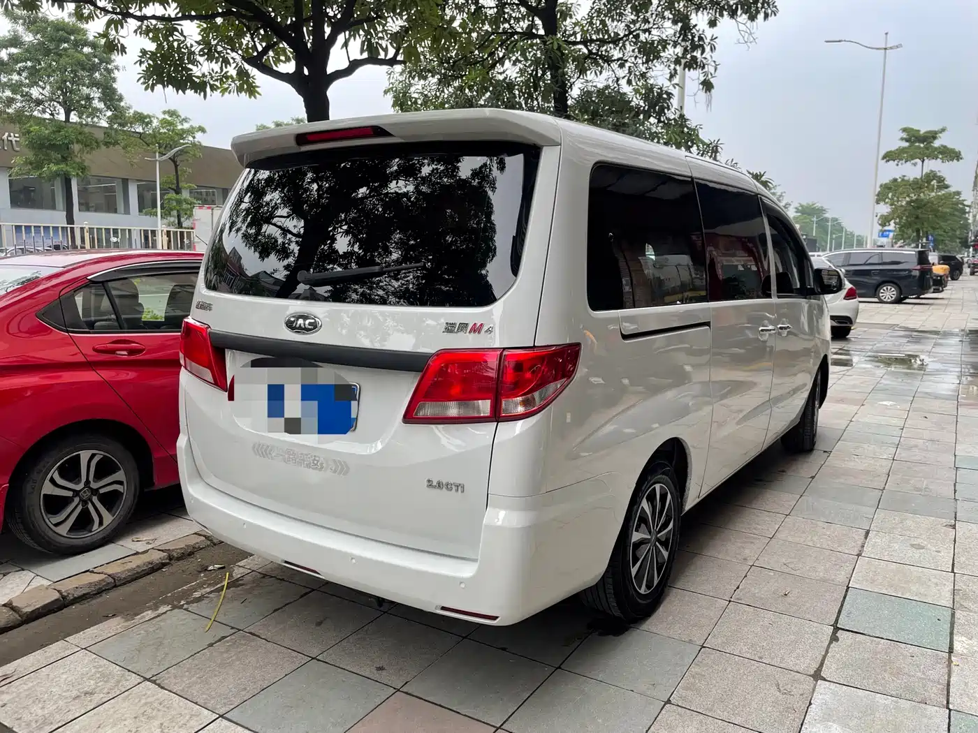JAC Refine Refine M4 2022 2022 2.0CTI Diesel Manual Stylish