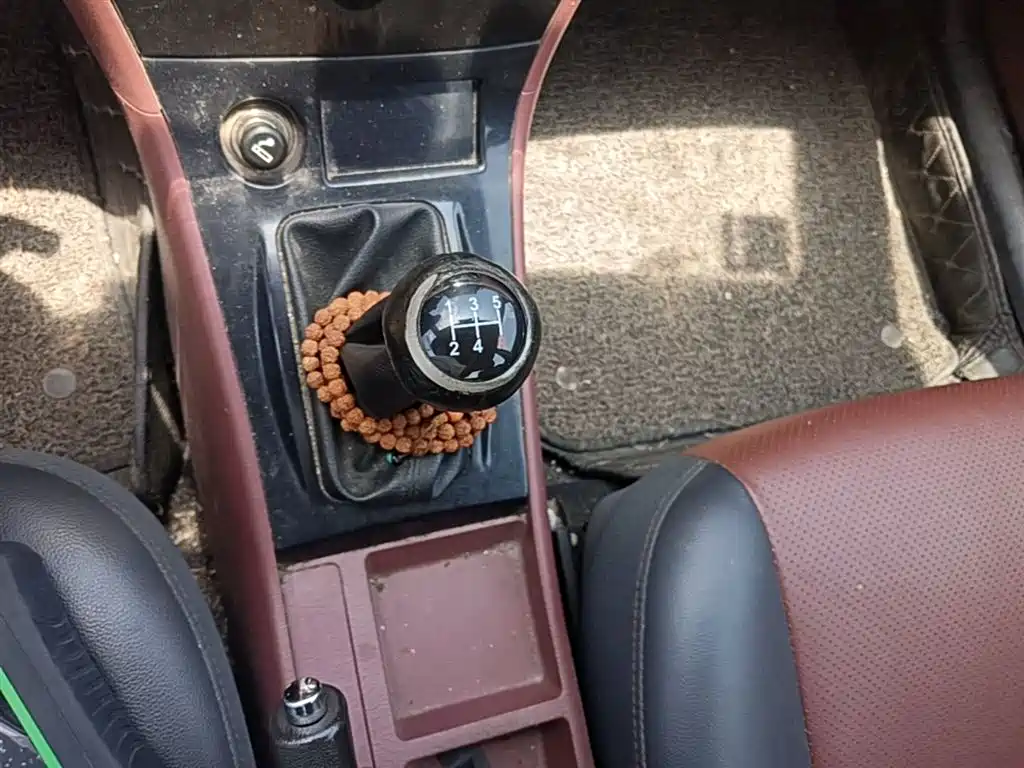 BYD F3 2012 Energy-saving Edition 1.5L Manual Comfort фото 14