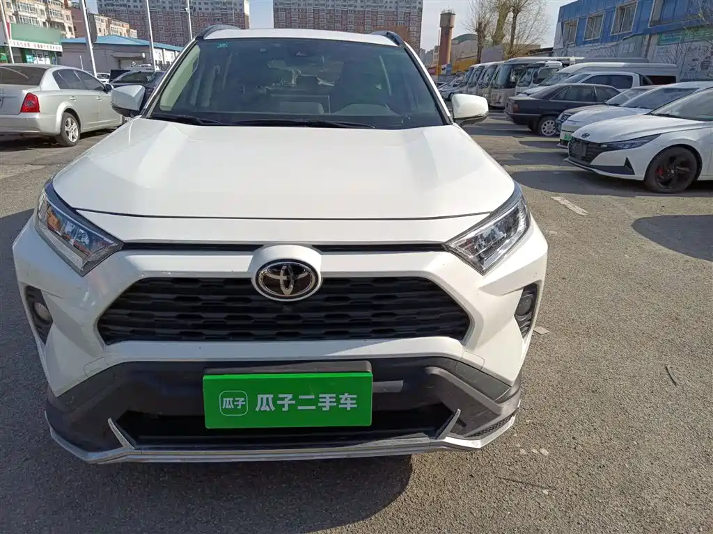 Toyota RAV4 Rongfang 2020 2.0L CVT AWD Trend Edition фото 2