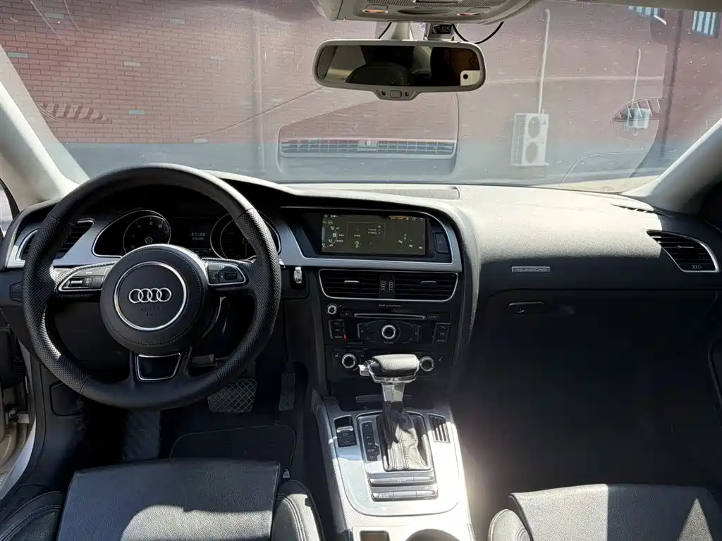 Audi A5 (Import) 2013 Coupe 40 TFSI quattro Style Edition фото 9