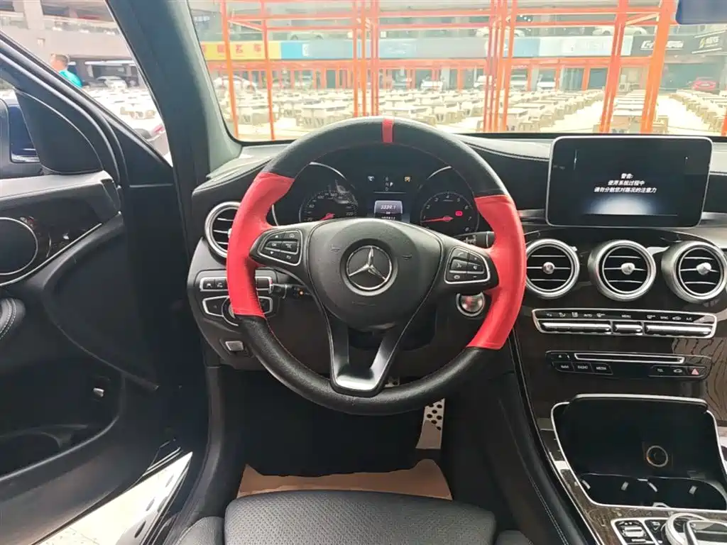 Mercedes-Benz GLC 2017 GLC 260 4MATIC Luxury фото 11