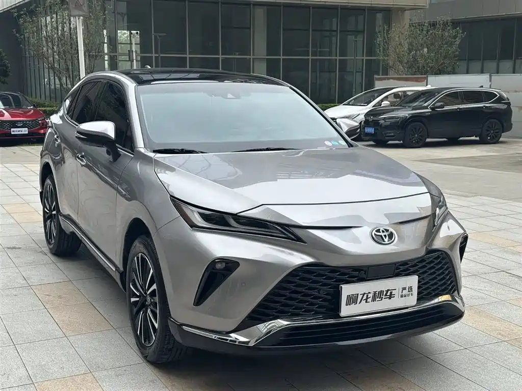 Toyota Venza 2022 2.0L CVT 2WD Premium фото 4